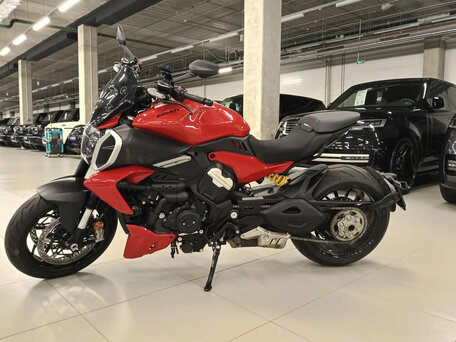 2022 Ducati Diavel V4, красный, 2370000 рублей, вид 2