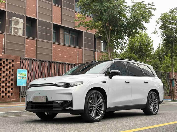 2026 Leapmotor C16 I Рестайлинг, белый, 4527208 рублей
