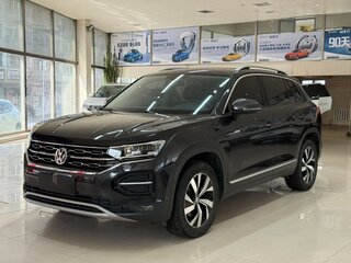 2022 Volkswagen Tayron I, чёрный, 2130000 рублей, вид 1