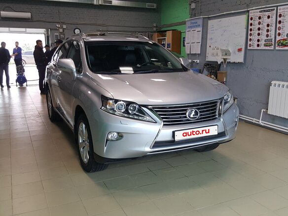 2013 Lexus RX 270 III Рестайлинг, серебристый, 2649000 рублей - вид 4