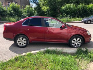 2007 Volkswagen Jetta V, красный, 570000 рублей, вид 2