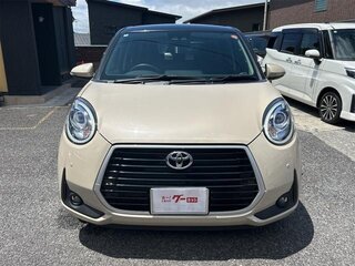 2023 Toyota Passo III Рестайлинг, бежевый, 884000 рублей, вид 2