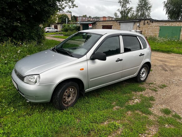 2010 Lada (ВАЗ) Kalina I, серебристый, 400000 рублей