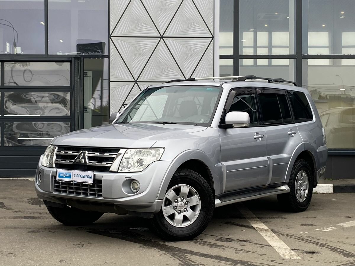 Mitsubishi Pajero IV Рестайлинг 1