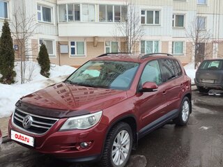 2009 Volkswagen Tiguan I, красный, 1100000 рублей, вид 1