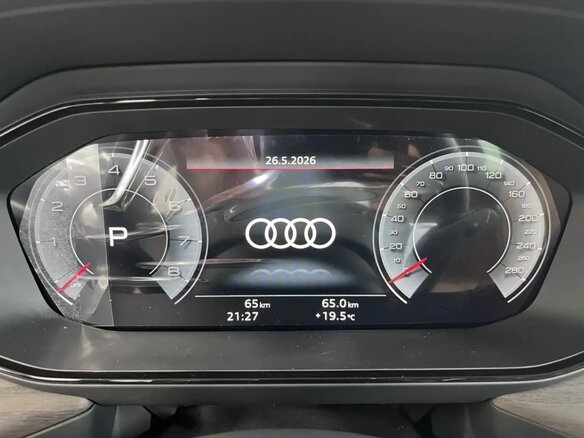 2026 Audi Q6 45 TFSI, чёрный, 7810000 рублей - вид 13
