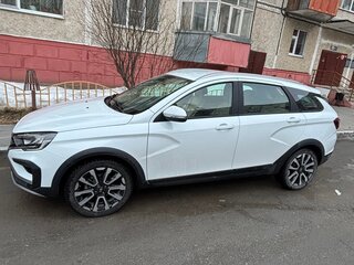 2024 Lada (ВАЗ) Vesta SW Cross I Рестайлинг (NG), белый, 1850000 рублей, вид 4