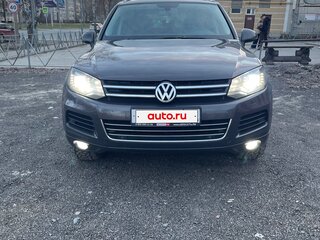 2011 Volkswagen Touareg II, чёрный, 1515000 рублей, вид 2