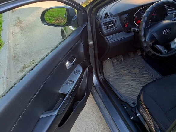 2013 Kia Rio III, серый, 690000 рублей - вид 11