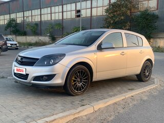 2012 Opel Astra H Рестайлинг, серебристый, 650000 рублей, вид 1