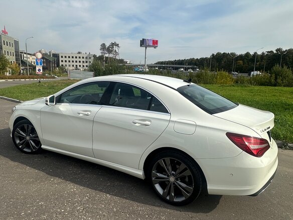 2016 Mercedes-Benz CLA 200 I (C117, X117) Рестайлинг, белый, 2300000 рублей - вид 5