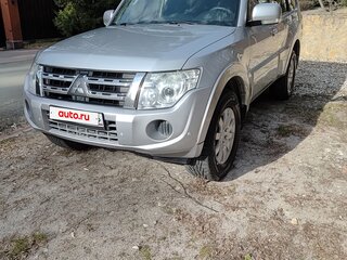 2012 Mitsubishi Pajero IV Рестайлинг 1, серый, 1950000 рублей, вид 2