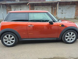 2011 Mini Hatch One II (R56) Рестайлинг, оранжевый, 820000 рублей, вид 3