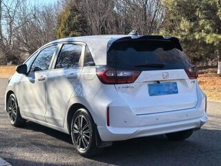 2023 Honda Fit IV Рестайлинг, белый, 1180000 рублей, вид 4