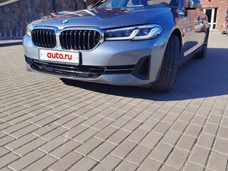 2020 BMW 5 серии 530i xDrive VII (G30/G31/G38), серебристый, 3400000 рублей, вид 5
