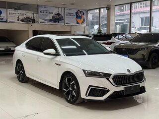 2022 Skoda Octavia IV (A8), белый, 1970000 рублей, вид 2