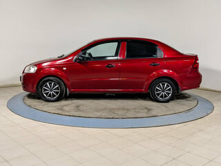 2010 Chevrolet Aveo I Рестайлинг, красный, 399900 рублей, вид 5