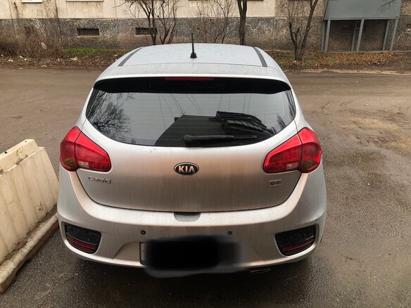 2016 Kia Ceed II Рестайлинг, серебристый, 1300000 рублей - вид 3