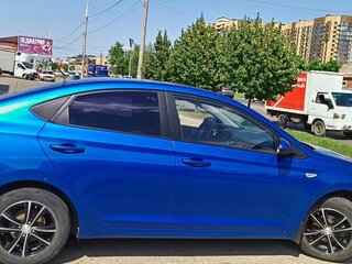 2018 Hyundai Solaris II, синий, 1250000 рублей, вид 2