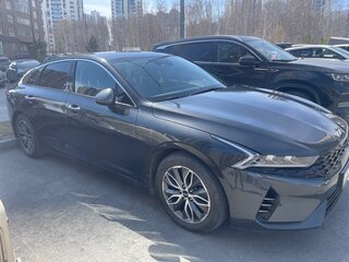 2021 Kia K5 III, серый, 2550000 рублей, вид 1