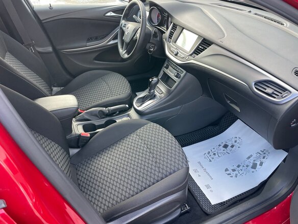 2020 Opel Astra K Рестайлинг, красный, 1240000 рублей - вид 10