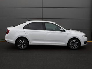 2019 Skoda Rapid I Рестайлинг, белый, 1398000 рублей, вид 4