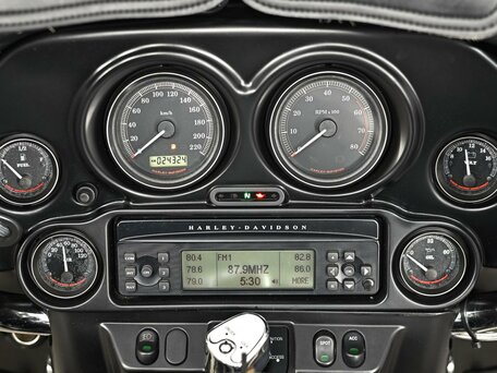 2007 Harley-Davidson Electra Glide, чёрный, 829000 рублей, вид 5