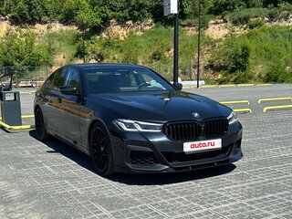 2021 BMW 5 серии 520i VII (G30/G31/G38) Рестайлинг, чёрный, 4480000 рублей, вид 4