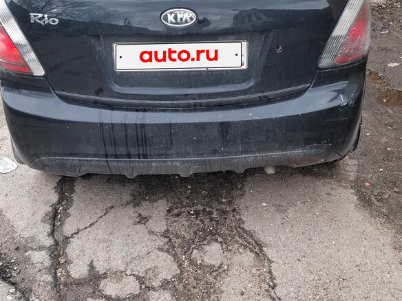 2010 Kia Rio II Рестайлинг, чёрный, 350000 рублей - вид 2