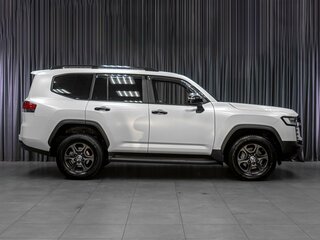 2021 Toyota Land Cruiser 300 Series, белый, 10399000 рублей, вид 5