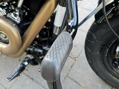 2022 Harley-Davidson Fat Bob, чёрный, 2000000 рублей, вид 5