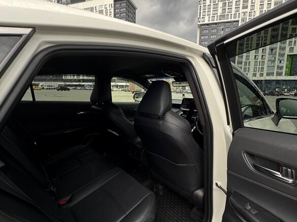 2021 Toyota Harrier IV (XU80), белый, 4999999 рублей - вид 21
