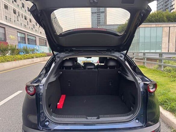 2022 Mazda CX-30 I, серый - вид 14