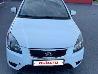 2010 Kia Rio II Рестайлинг, белый, 500000 рублей, вид 1