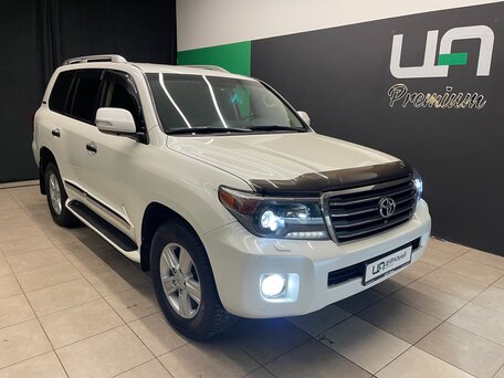 Toyota Land Cruiser 200 Series Рестайлинг 1