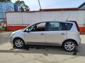 2011 Nissan Note I Рестайлинг, серебристый, 620000 рублей - вид 3
