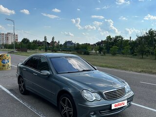2006 Mercedes-Benz C-Класс 200 II (W203) Рестайлинг, серый, 900000 рублей, вид 3