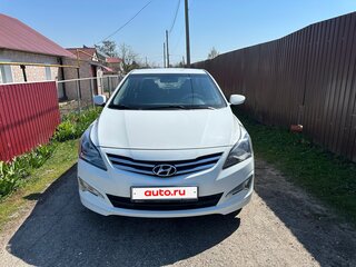2015 Hyundai Solaris I Рестайлинг, белый, 1620000 рублей, вид 1