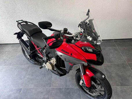 2026 Ducati Multistrada V4, красный, 3360000 рублей, вид 3