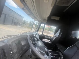 2011 Shacman (Shaanxi) X3000, красный, 1600000 рублей, вид 5