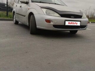 2001 Ford Focus I Рестайлинг, серебристый, 230000 рублей, вид 1