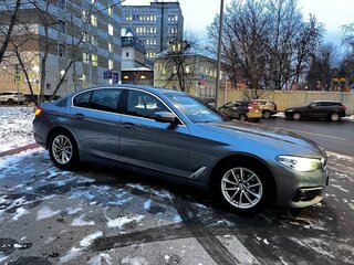 2020 BMW 5 серии 520d xDrive VII (G30/G31/G38), серый, 3950000 рублей, вид 2