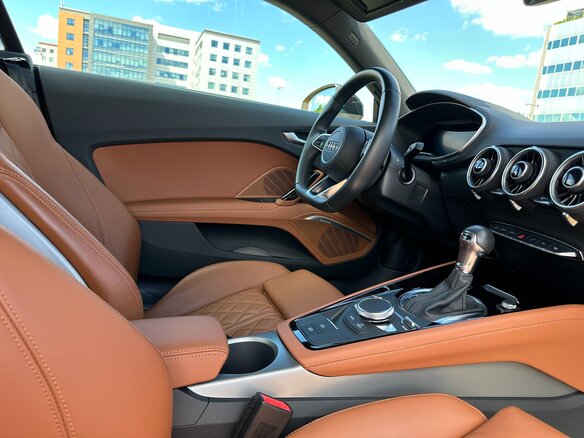 2016 Audi TT III (8S), жёлтый, 5350000 рублей - вид 16