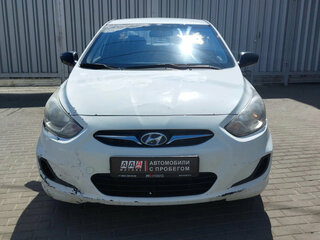 2014 Hyundai Solaris I, белый, 445000 рублей, вид 2