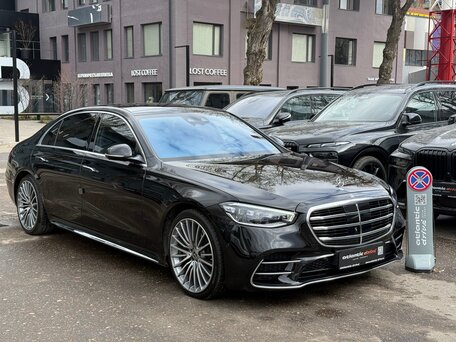 2025 Mercedes-Benz S-Класс 500 Long 4MATIC VII (W223), чёрный, 14100000 рублей, вид 3