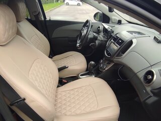 2015 Chevrolet Aveo II, чёрный, 850000 рублей, вид 5