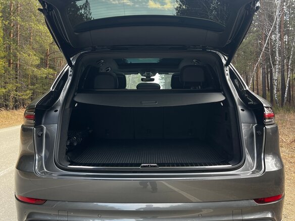 2021 Porsche Cayenne III, серый, 5800000 рублей - вид 17