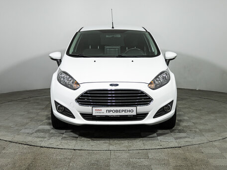 2016 Ford Fiesta Mk6 Рестайлинг, белый, 929700 рублей, вид 2