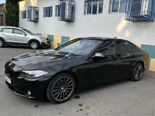2013 BMW 5 серии 520i VI (F10/F11/F07) Рестайлинг, чёрный, 1400000 рублей, вид 4