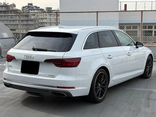 2017 Audi A4 V (B9), белый, 1799000 рублей, вид 5